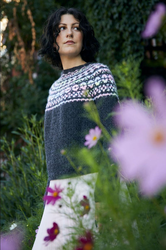 Load image into Gallery viewer, Knits from the LYS: A Collection by Espace Tricot
